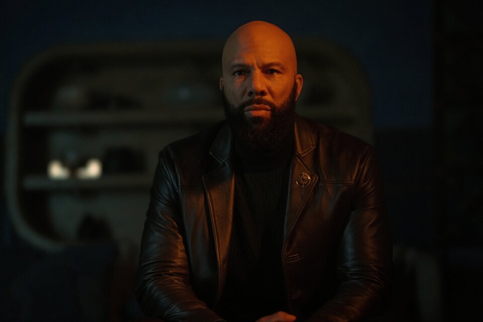 Common interpreta a Robert Sims en 'Silo'