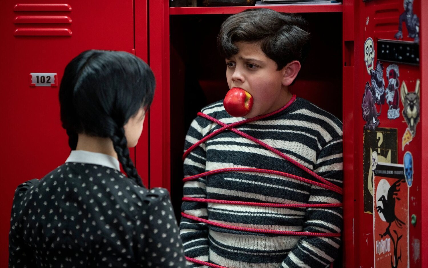 Isaac Ordonez en la primera temporada de 'Miércoles'